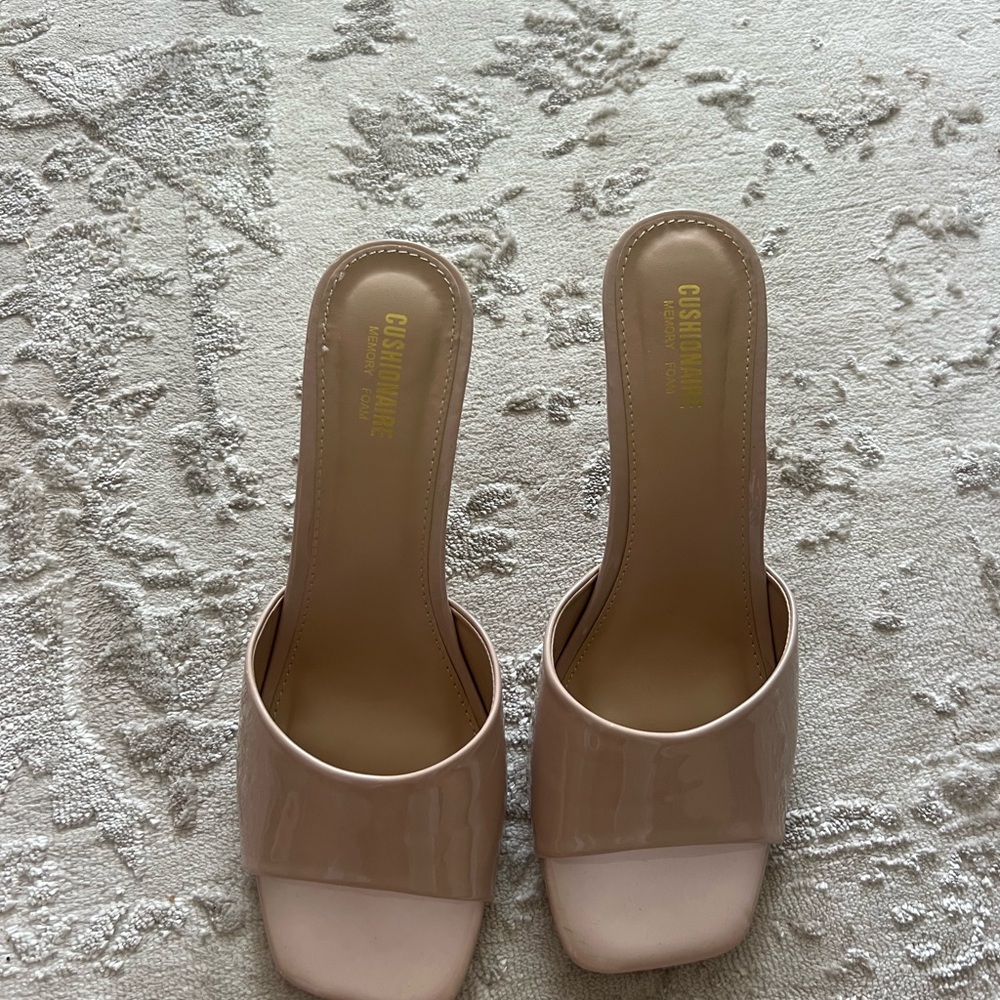 Tan Kitten Heel Mules with Square Toe - Picture 3 of 3